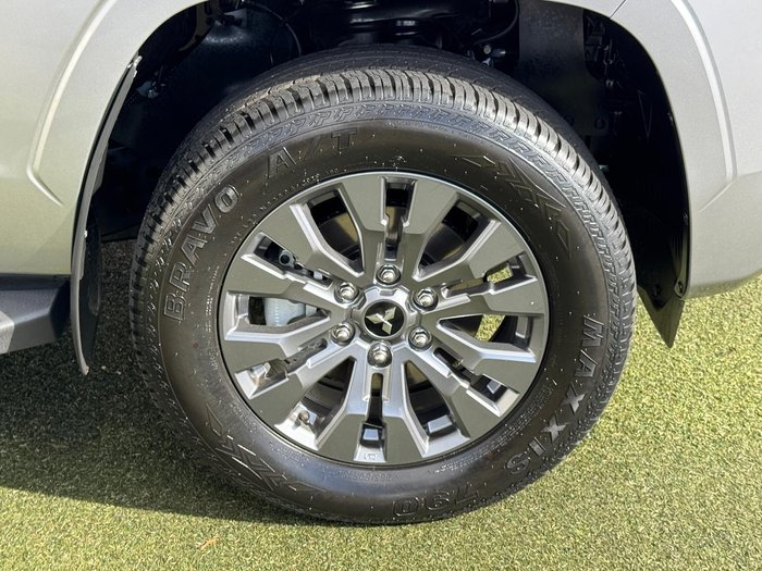 2025 Mitsubishi Triton GLS