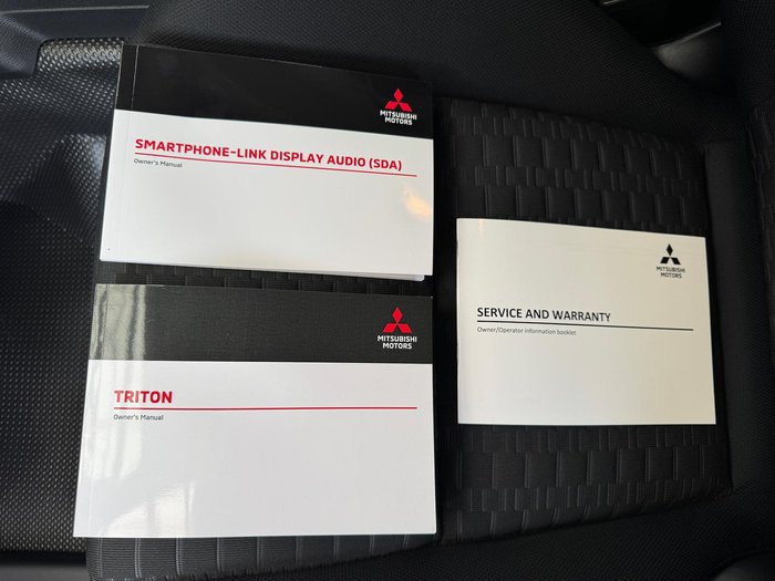 2025 Mitsubishi Triton GLS