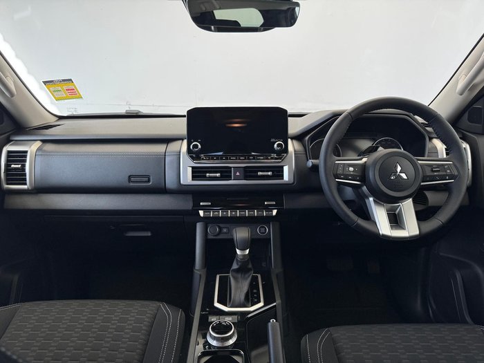 2025 Mitsubishi Triton GLS