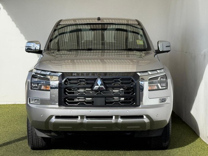 2025 Mitsubishi Triton GLS