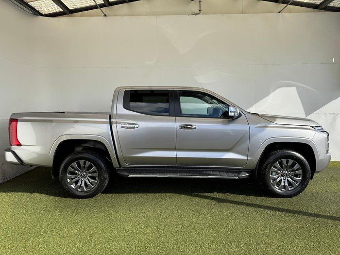 2025 Mitsubishi Triton GLS