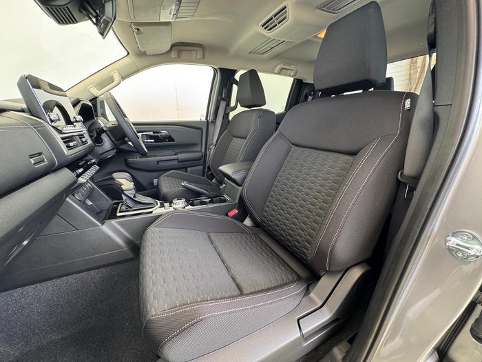 2025 Mitsubishi Triton GLS