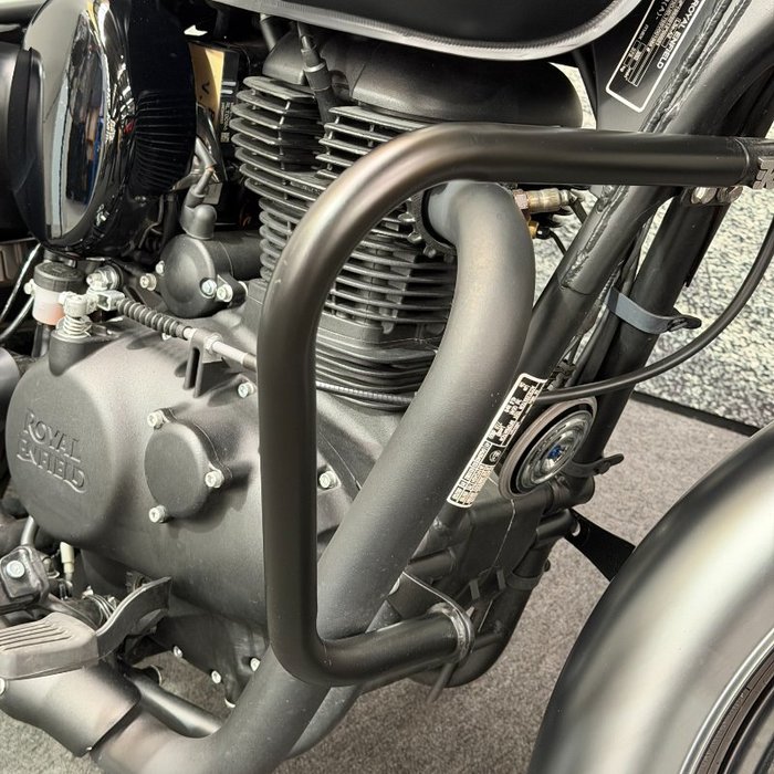 2025 Royal Enfield 2025 Royal Enfield 350CC CLASSIC 350 STEALTH BLACK Black