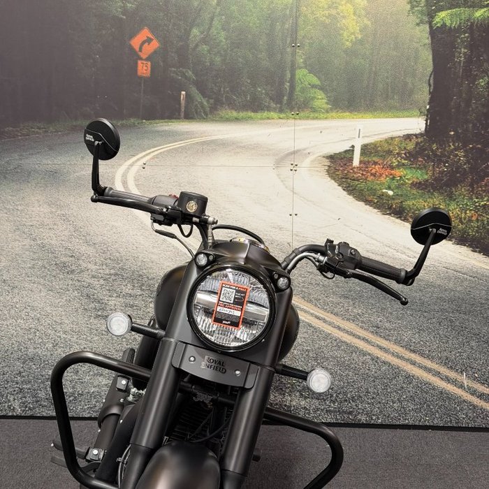 2025 Royal Enfield 2025 Royal Enfield 350CC CLASSIC 350 STEALTH BLACK Black