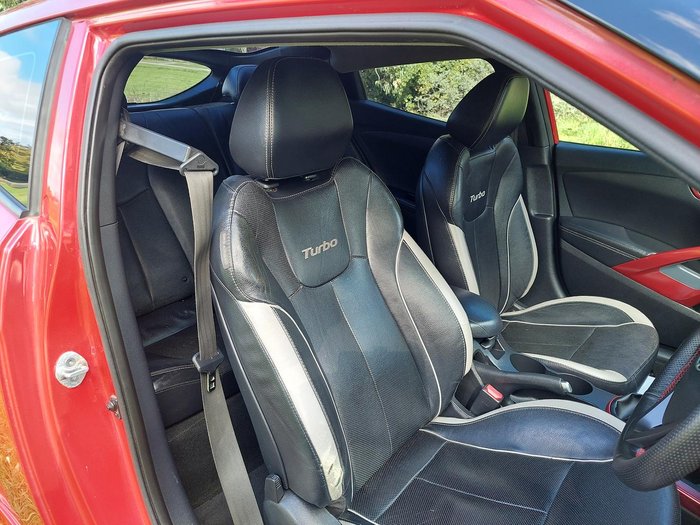 2012 Hyundai Veloster SR Turbo