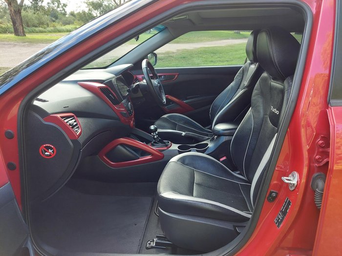 2012 Hyundai Veloster SR Turbo