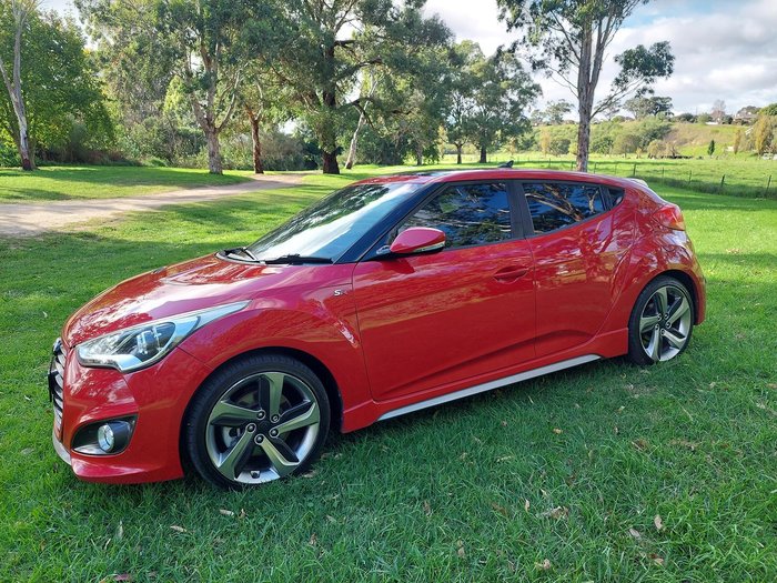 2012 Hyundai Veloster SR Turbo