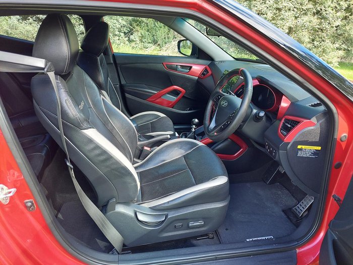 2012 Hyundai Veloster SR Turbo