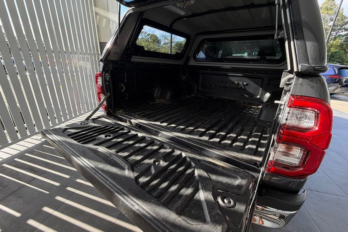 2021 Toyota Hilux SR5