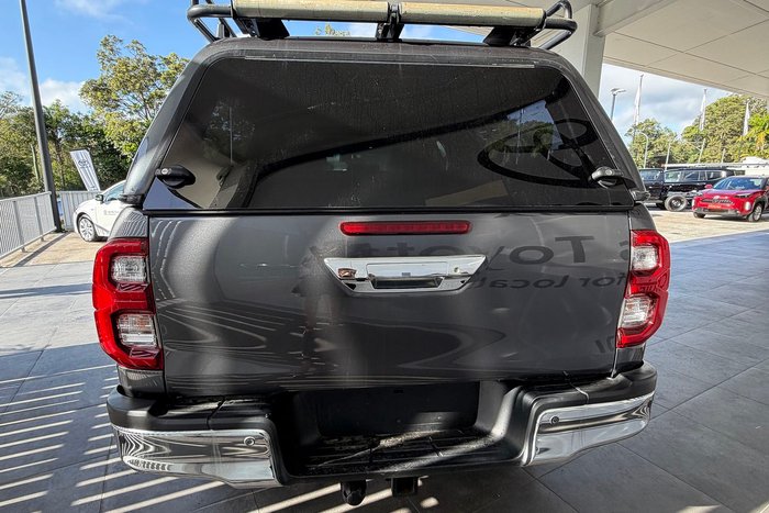 2021 Toyota Hilux SR5