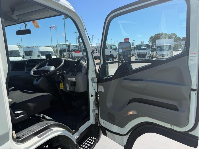 2020 Fuso Canter 815