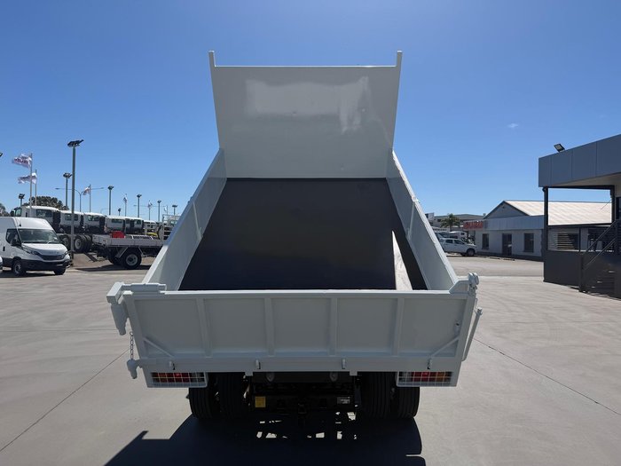 2020 Fuso Canter 815