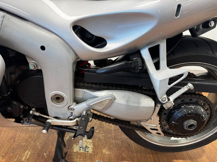 2002 Triumph SPRINT ST SILVER