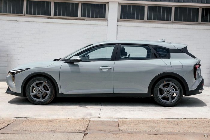 2025 Kia K4 S