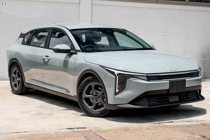 2025 Kia K4 S