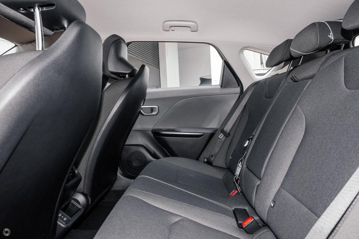 2025 Kia K4 S