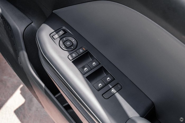 2025 Kia K4 S