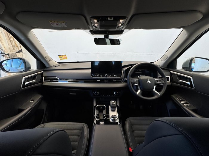 2025 Mitsubishi Outlander Aspire