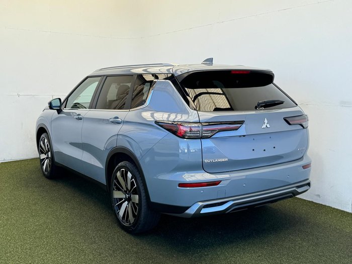 2025 Mitsubishi Outlander Aspire