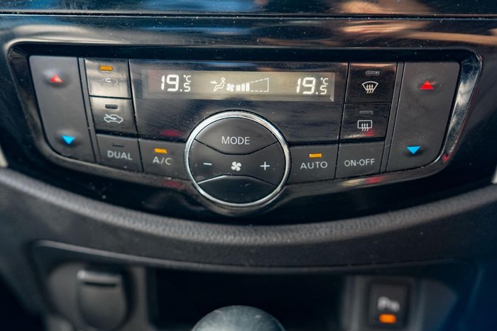 2015 Nissan Navara ST-X