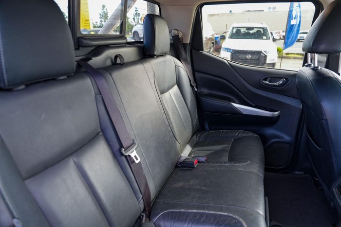 2015 Nissan Navara ST-X