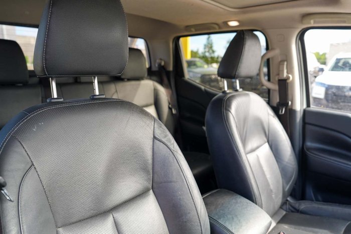 2015 Nissan Navara ST-X