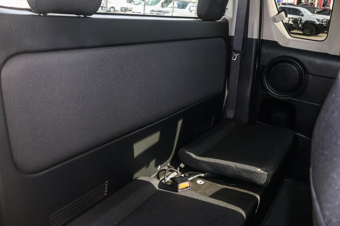 2022 Toyota Hilux SR