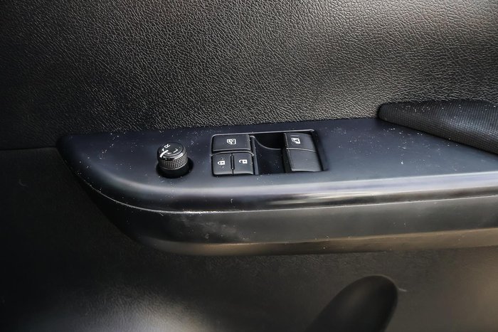 2022 Toyota Hilux SR