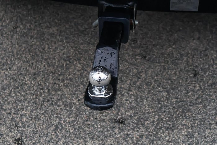 2022 Toyota Hilux SR