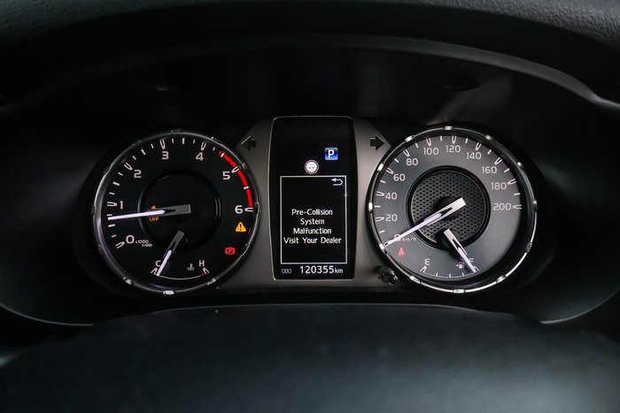 2022 Toyota Hilux SR