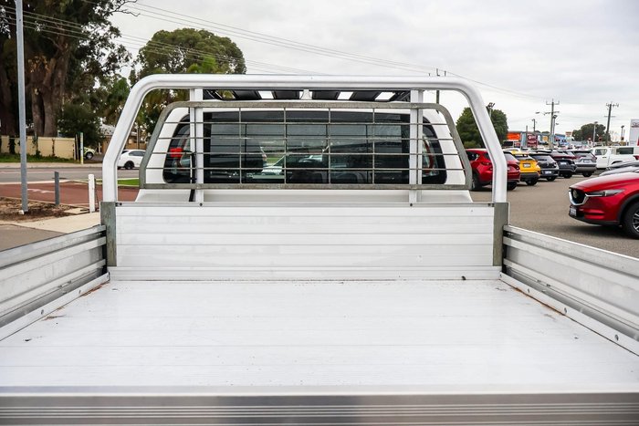2022 Toyota Hilux SR
