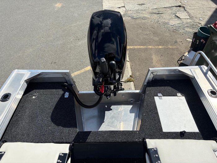 2026 QUINTREX 420 Renegade TS