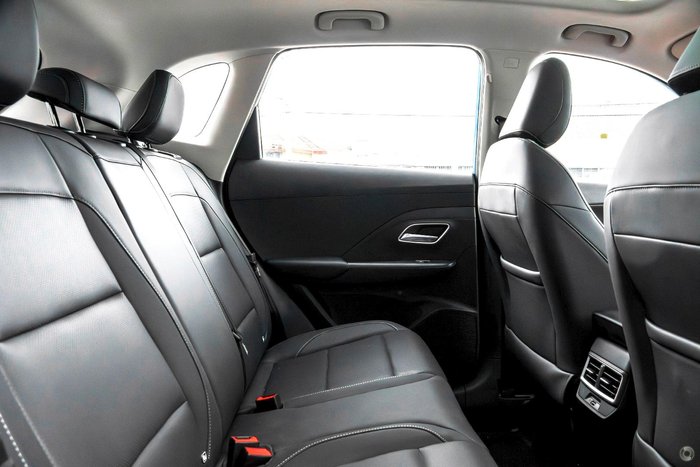 2025 MG ZS Essence Turbo