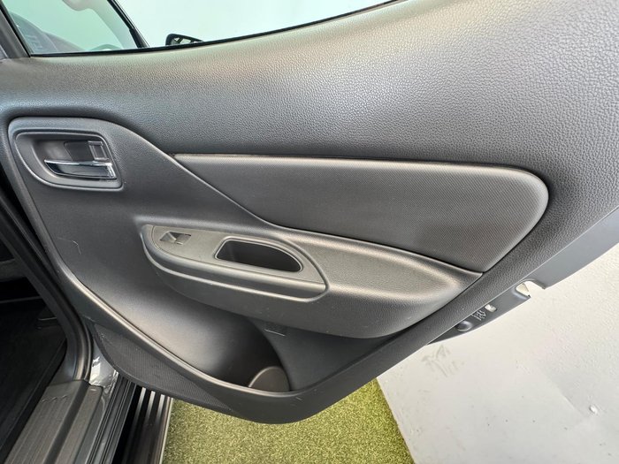 2022 Mitsubishi Triton GLX+