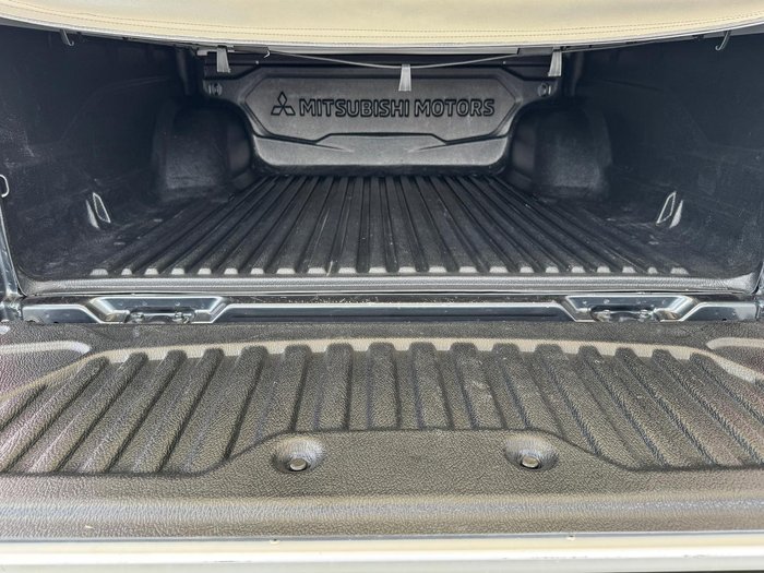 2022 Mitsubishi Triton GLX+