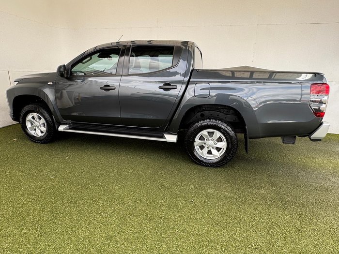 2022 Mitsubishi Triton GLX+