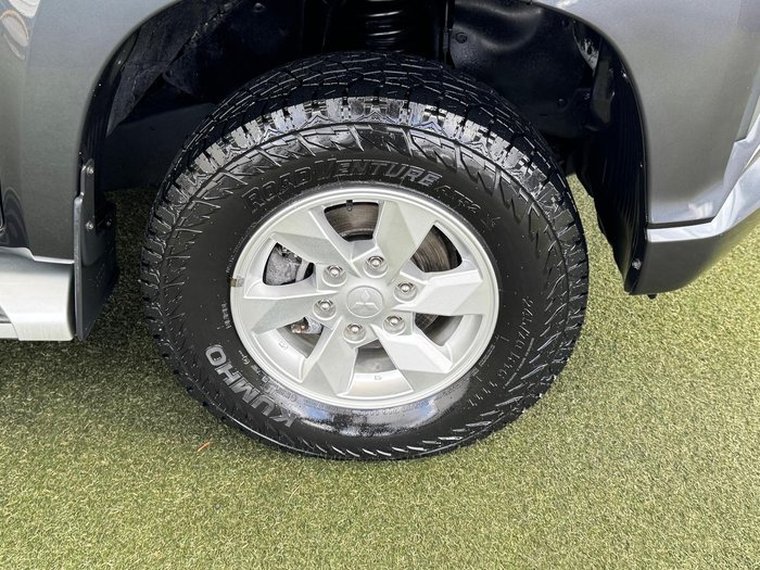 2022 Mitsubishi Triton GLX+