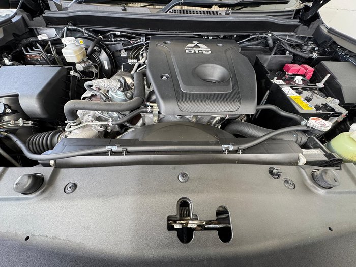 2022 Mitsubishi Triton GLX+