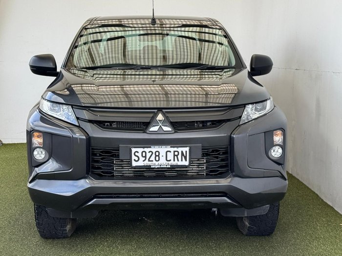 2022 Mitsubishi Triton GLX+