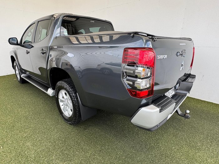 2022 Mitsubishi Triton GLX+