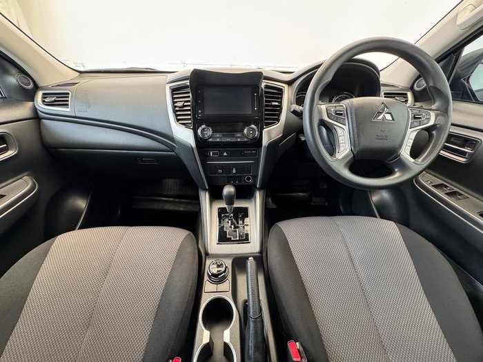 2022 Mitsubishi Triton GLX+