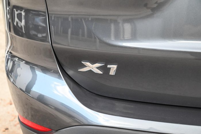 2021 BMW X1 xDrive25i