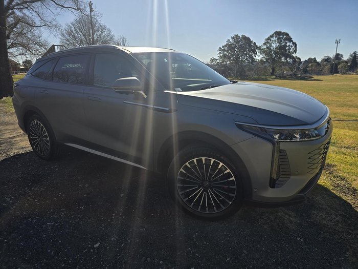2025 Omoda Omoda 9