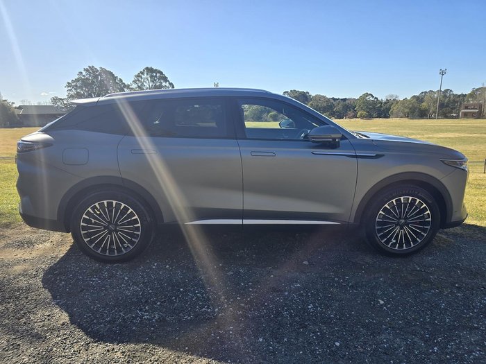 2025 Omoda Omoda 9