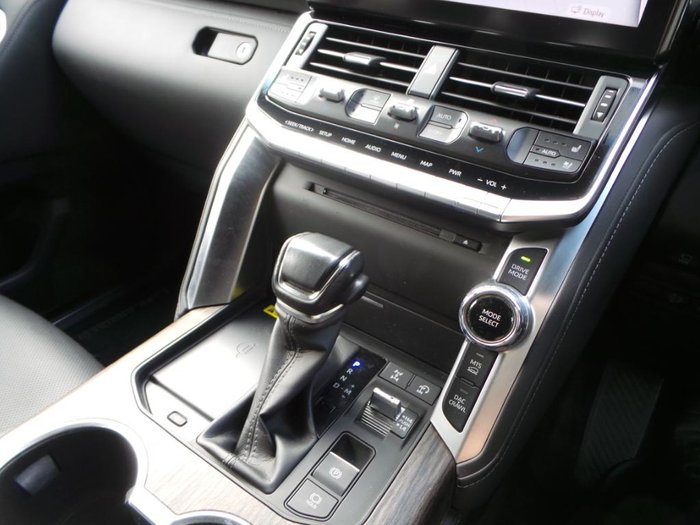 2022 Toyota Landcruiser VX