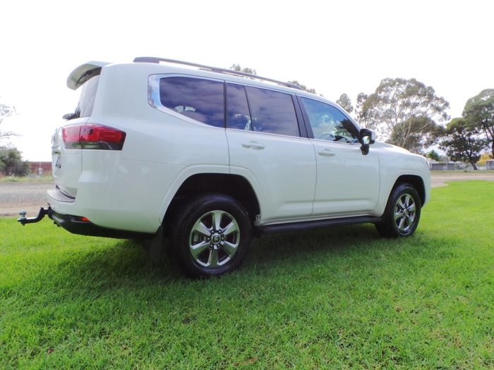2022 Toyota Landcruiser VX