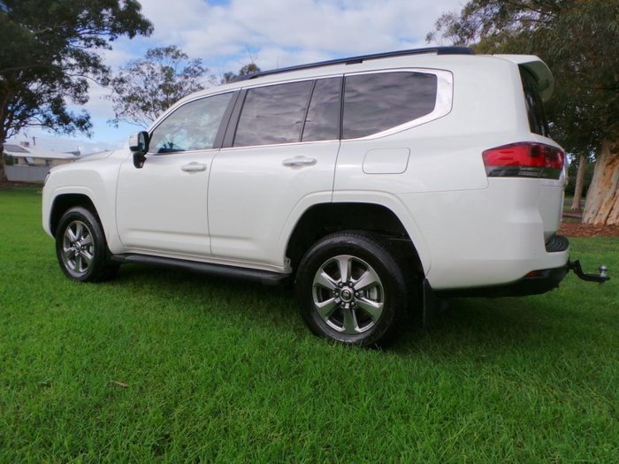 2022 Toyota Landcruiser VX
