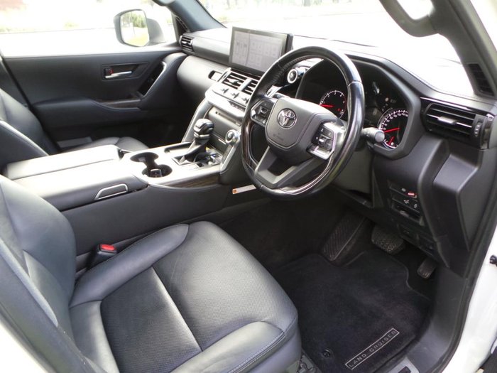 2022 Toyota Landcruiser VX