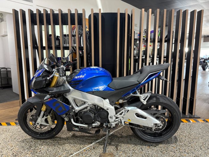2016 Aprilia TUONO V4 R BLUE