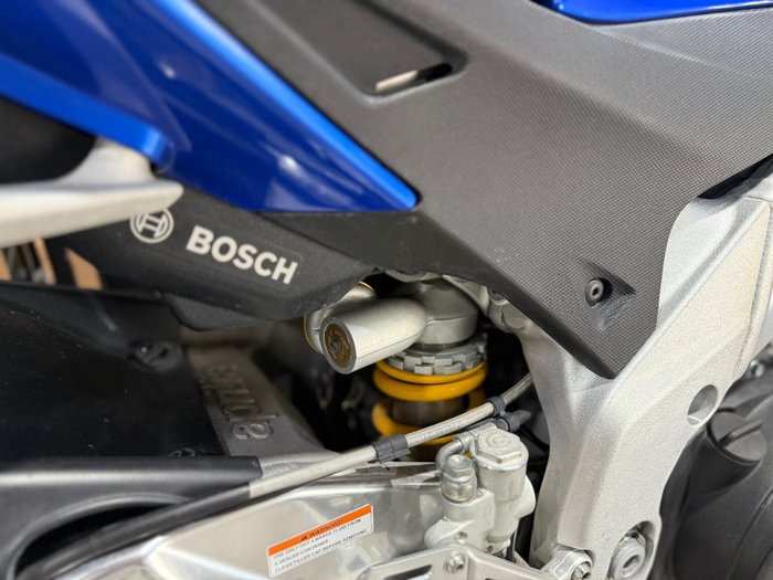 2016 Aprilia TUONO V4 R BLUE